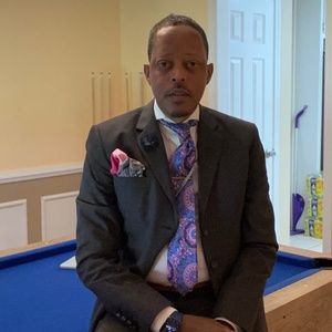 Meet your Posher, Ronald